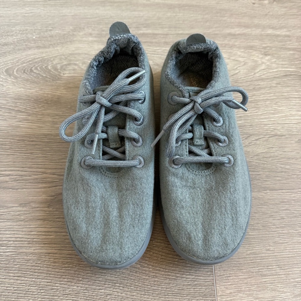 Women’s Allbirds Dolphin Blue Grey Wool Runners - Size 8
